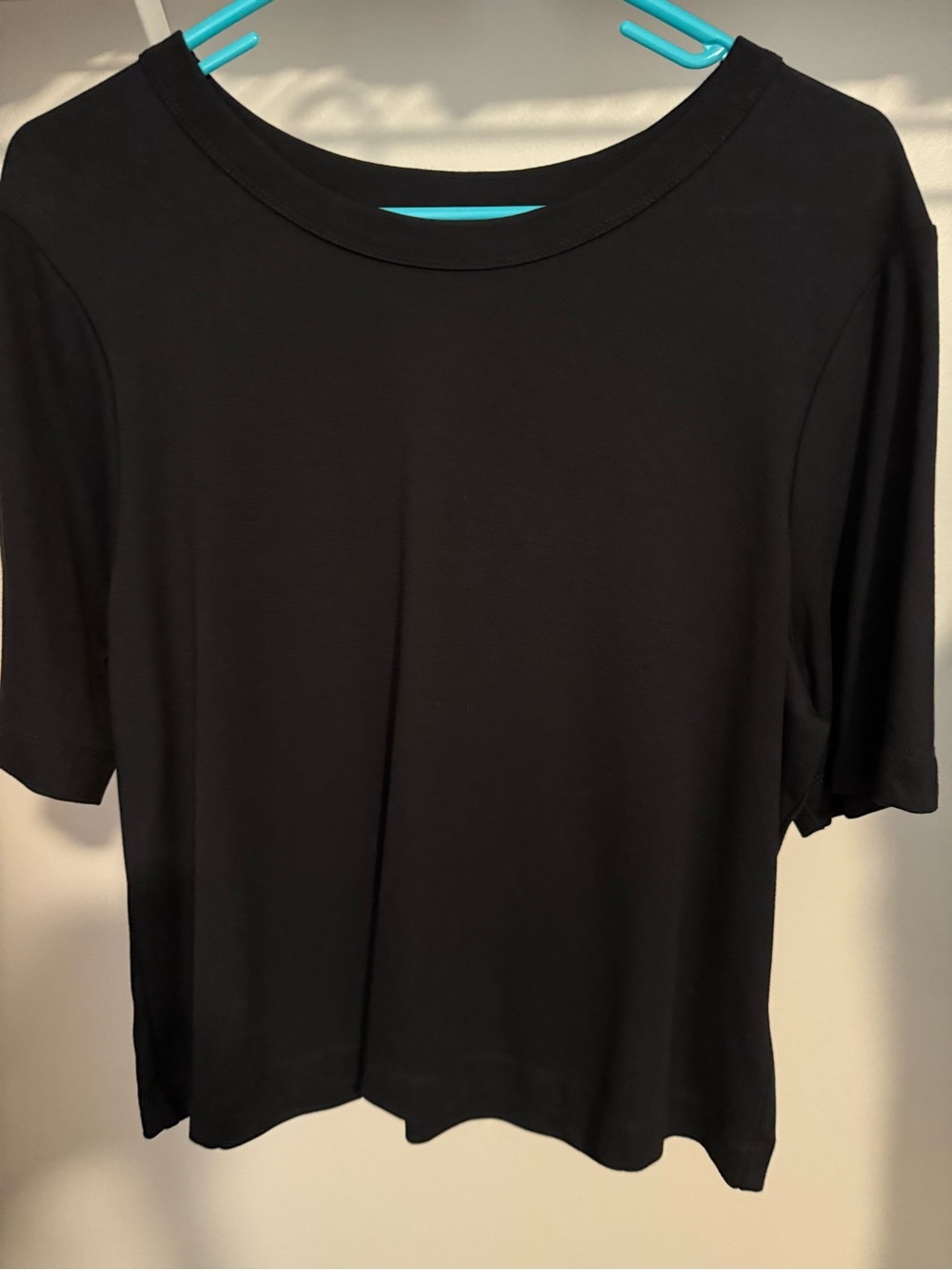 Adrienne Vittadini Black Short-Sleeve Crewneck Tee XL